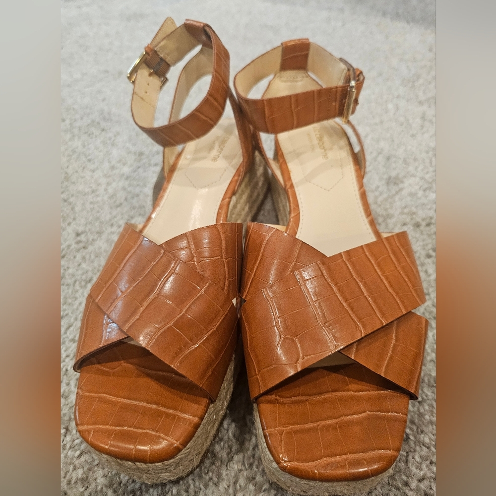 Liz Claiborne Tan Espadrilles